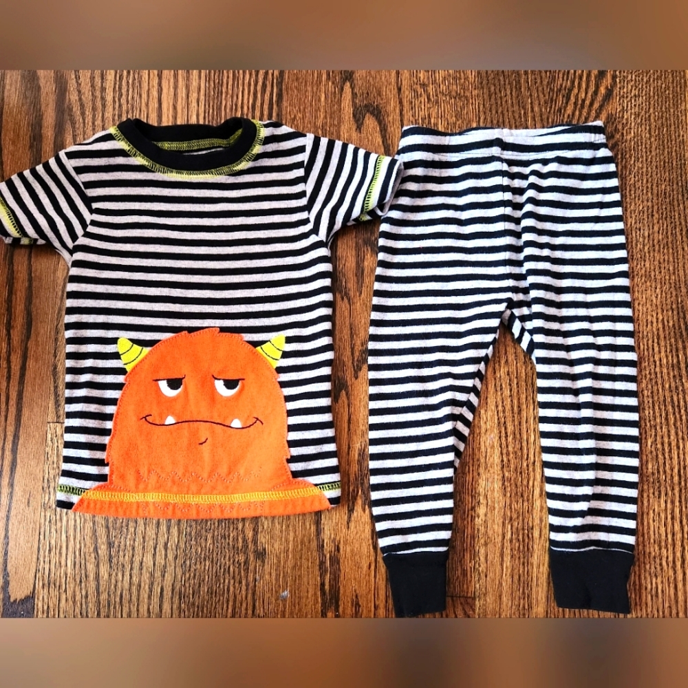 🌟7/25$ CARTER'S Monster set
